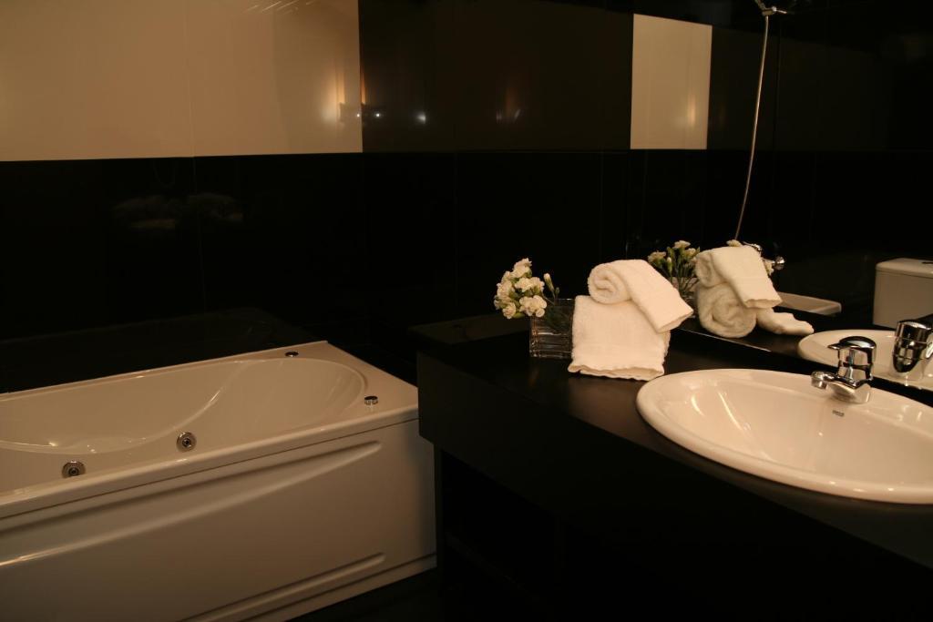 Santo Thyrso Hotel Santo Tirso Cameră foto