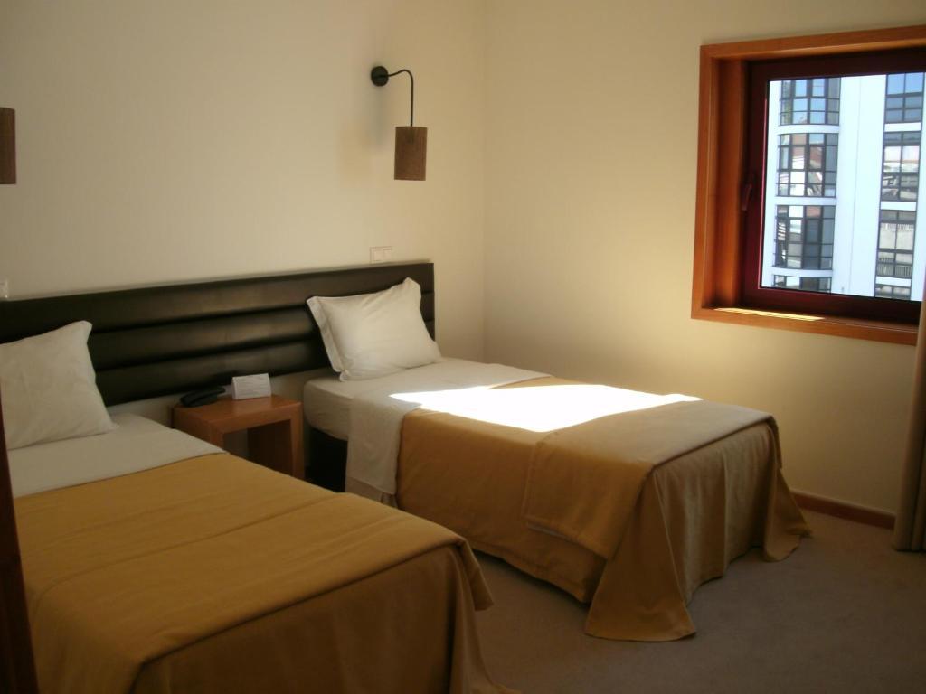 Santo Thyrso Hotel Santo Tirso Cameră foto